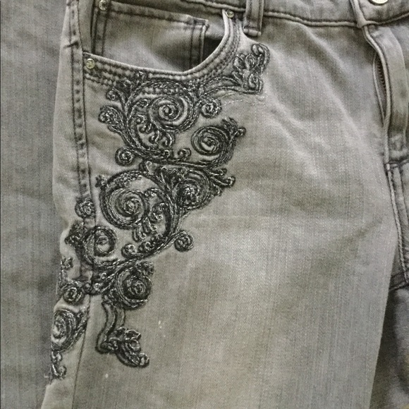 White House Black Market embellished jeans - Picture 2 of 8